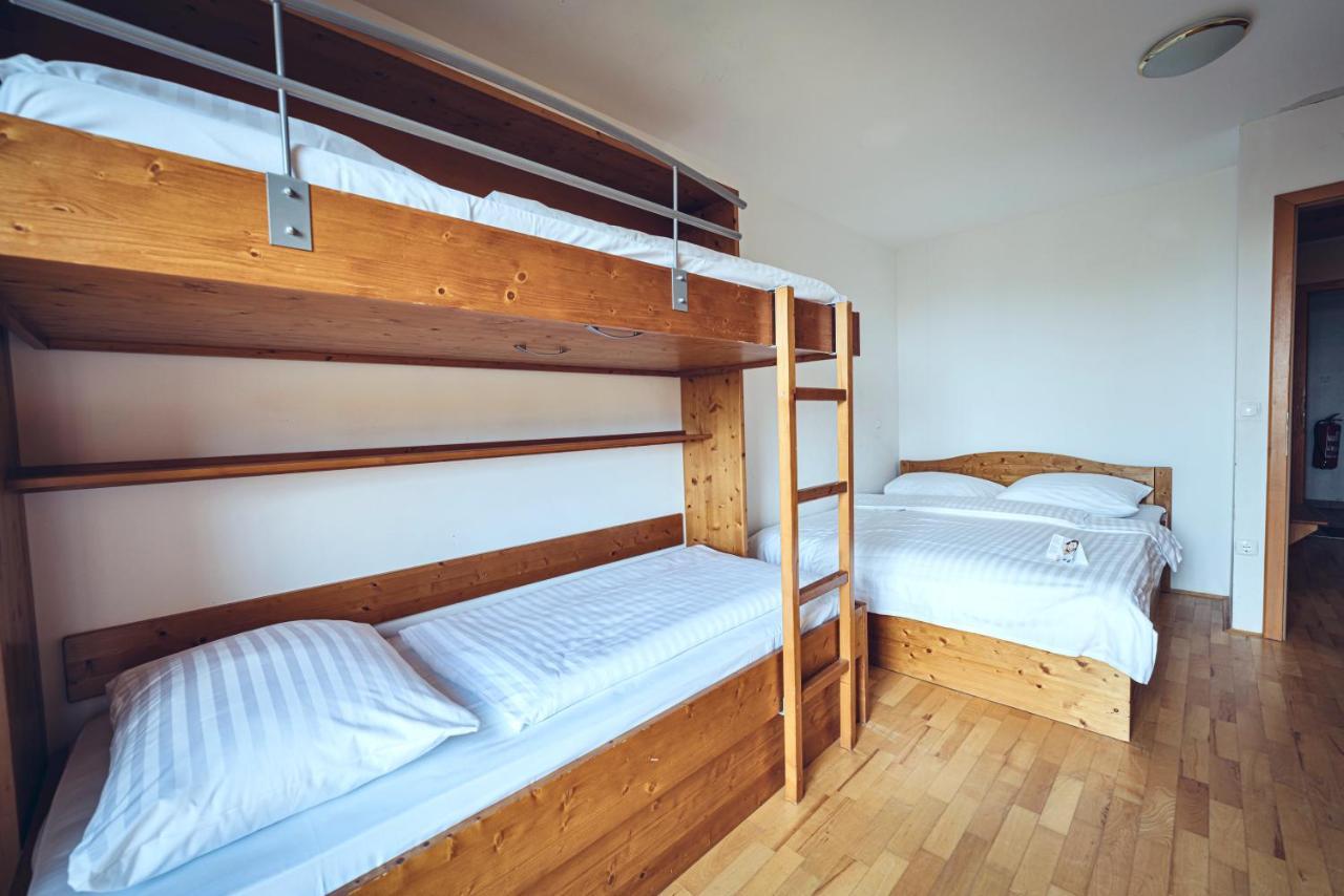 Pohorje Village Wellbeing Resort - Forest Apartments Videc 霍茨科波霍尔耶 外观 照片