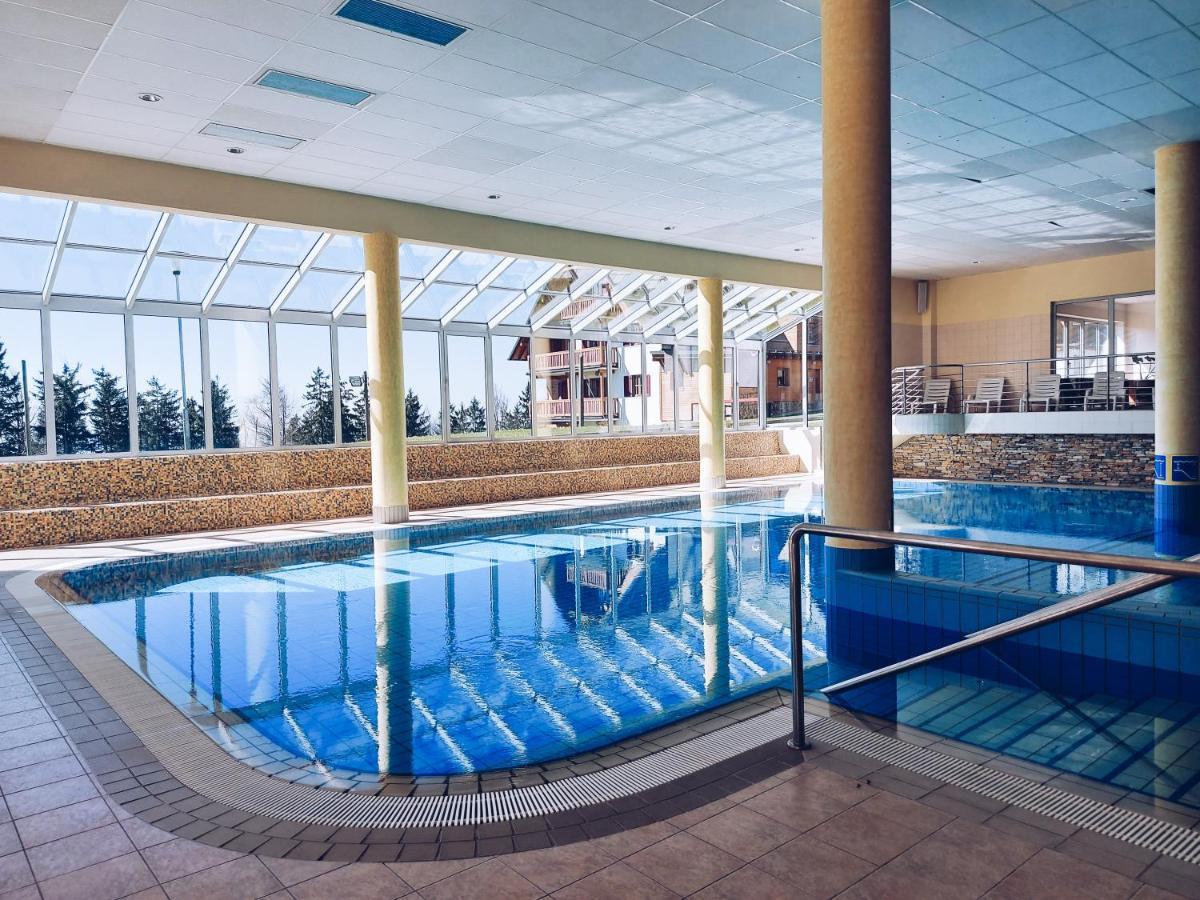 Pohorje Village Wellbeing Resort - Forest Apartments Videc 霍茨科波霍尔耶 外观 照片