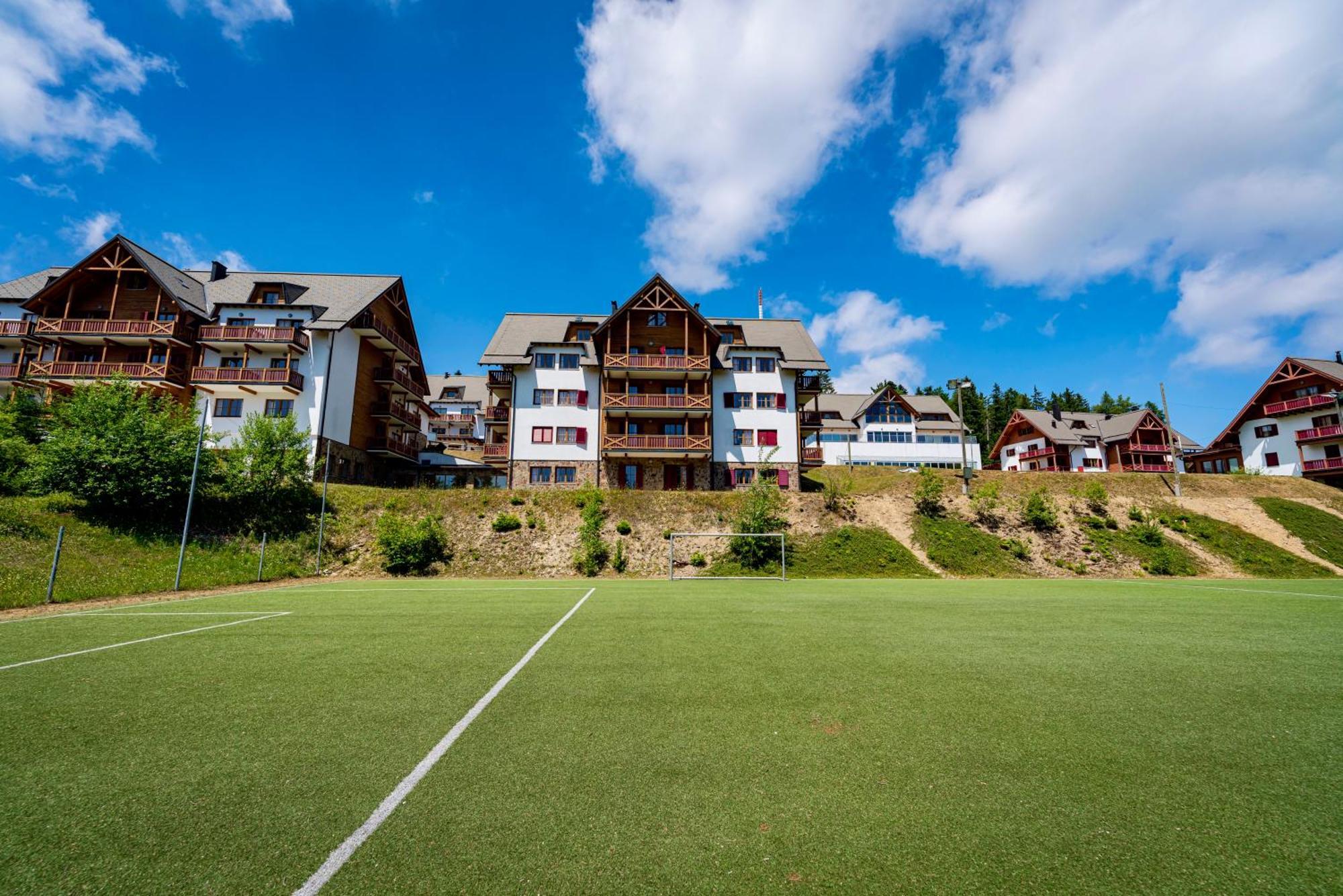 Pohorje Village Wellbeing Resort - Forest Apartments Videc 霍茨科波霍尔耶 外观 照片